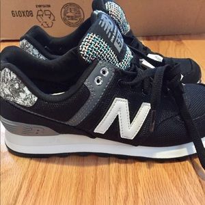 Never worn New Balance sneakers